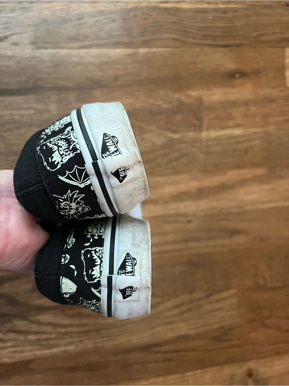 Rare Glow In The Dark Vans Spooky Halloween Slip On Cat Monster Bat 2.5 Shoe